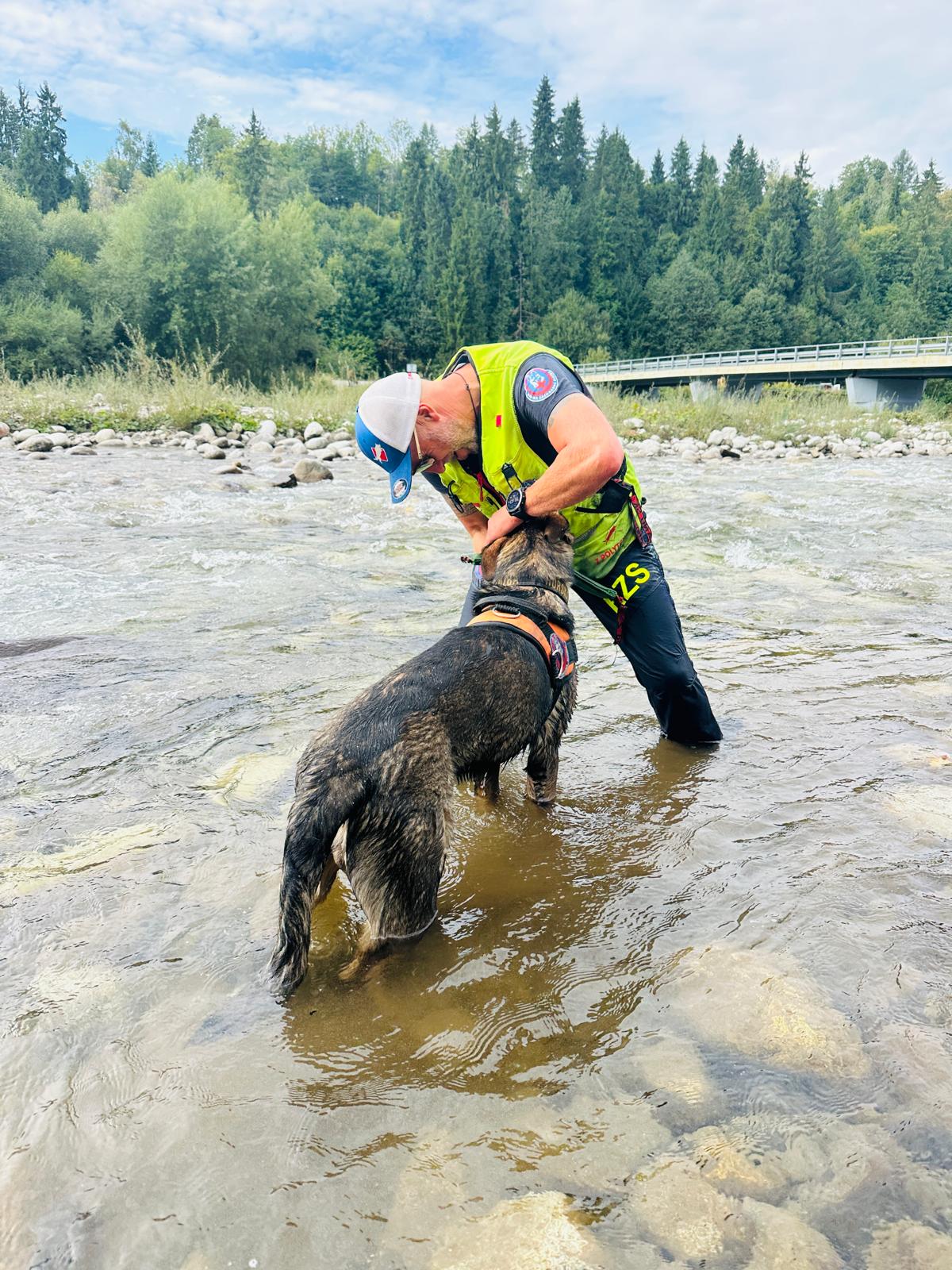 Spoločné cvičenie slovenských a&nbsp;poľských kynológov